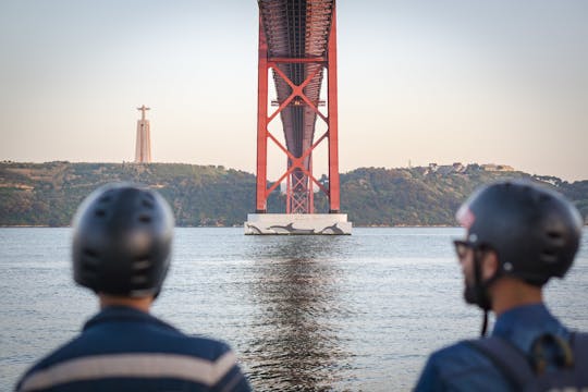 Tour Sitway por la playa de Lisboa con paseo en barco