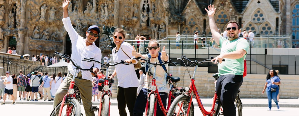 Wycieczka rowerowa Gaudiego z biletami bez kolejki do Sagrada Familia