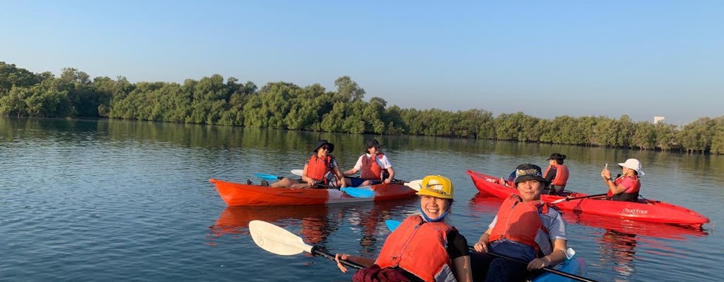 Mangrove-kajaktocht door Abu Dhabi