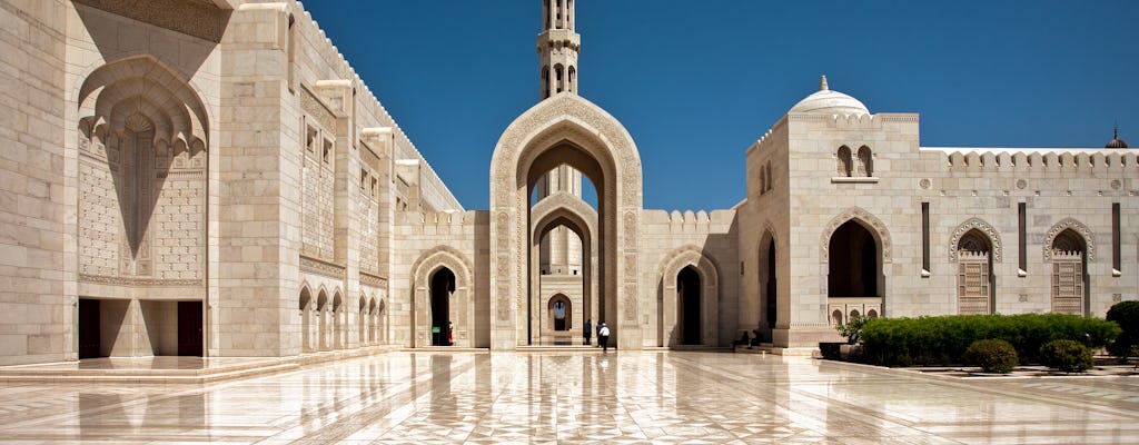 Half-day fascinating Muscat city private tour