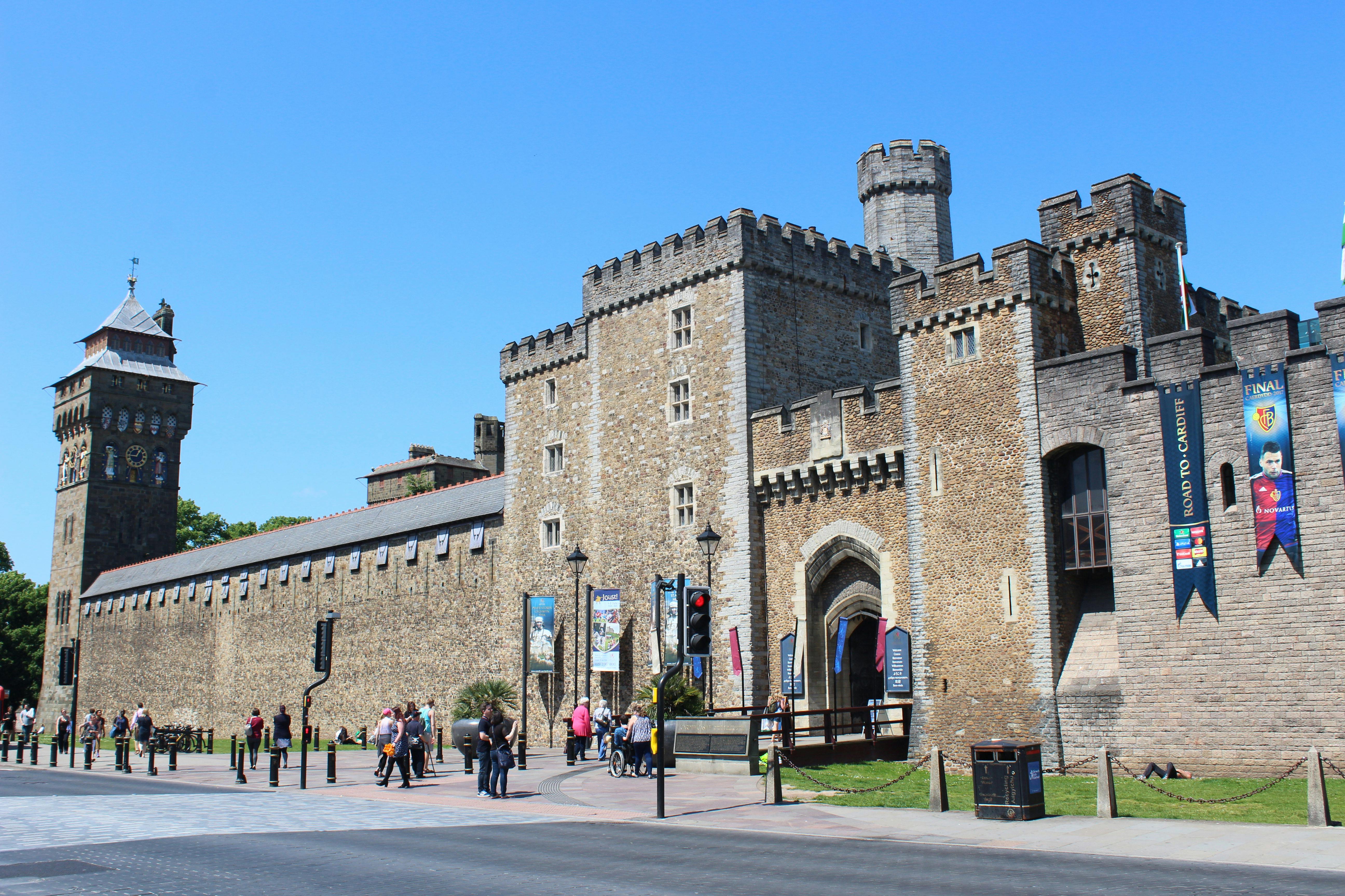 Passeio privado a pé por Cardiff com Cardiff Bay