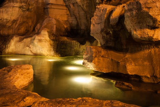 Fontana de Trevi y su tour subterráneo para grupos pequeños