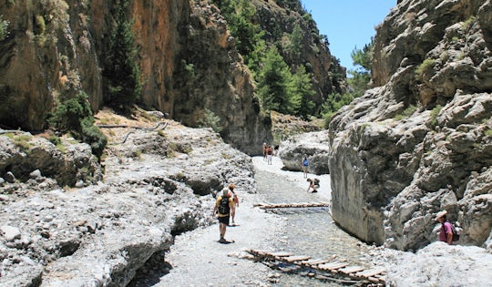 Easy guided tour of Samaria gorge from Chania