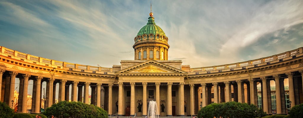 Tour panorâmico de ônibus por São Petersburgo com visita guiada pelo Museu Hermitage