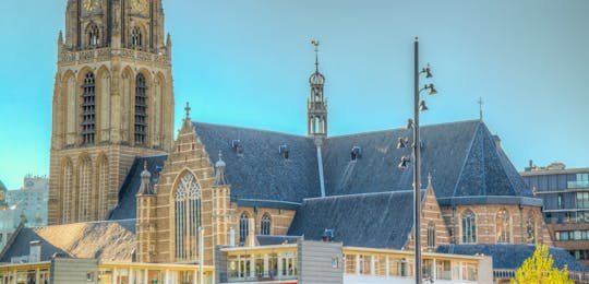 Rotterdam podkreśla prywatną pieszą wycieczkę