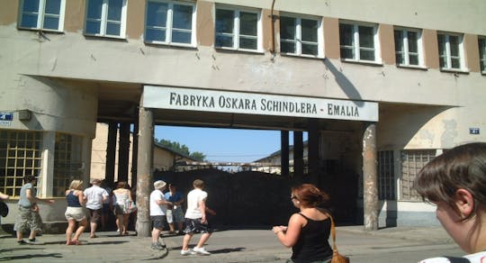 Visite guidée privée du musée de l'usine d'Oskar Schindler avec accès prioritaire