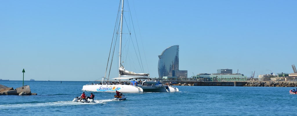 Catamarancruise met BBQ voor groepen in Barcelona