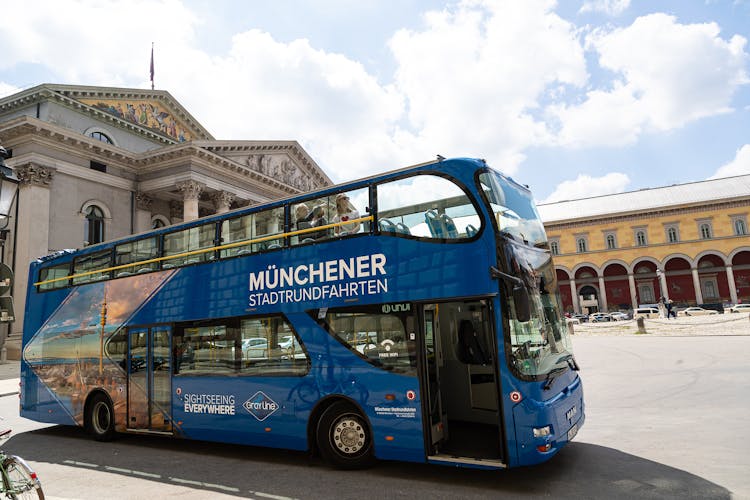Munich 48-hour grand hop-on hop-off sightseeing tour