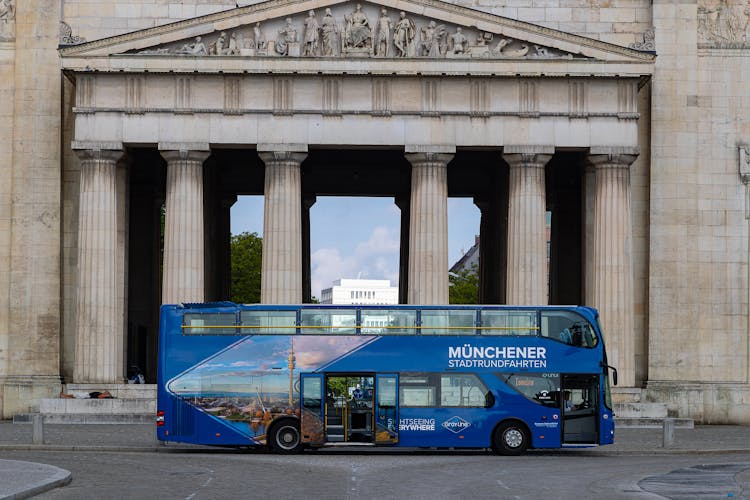 Munich 48-hour grand hop-on hop-off sightseeing tour