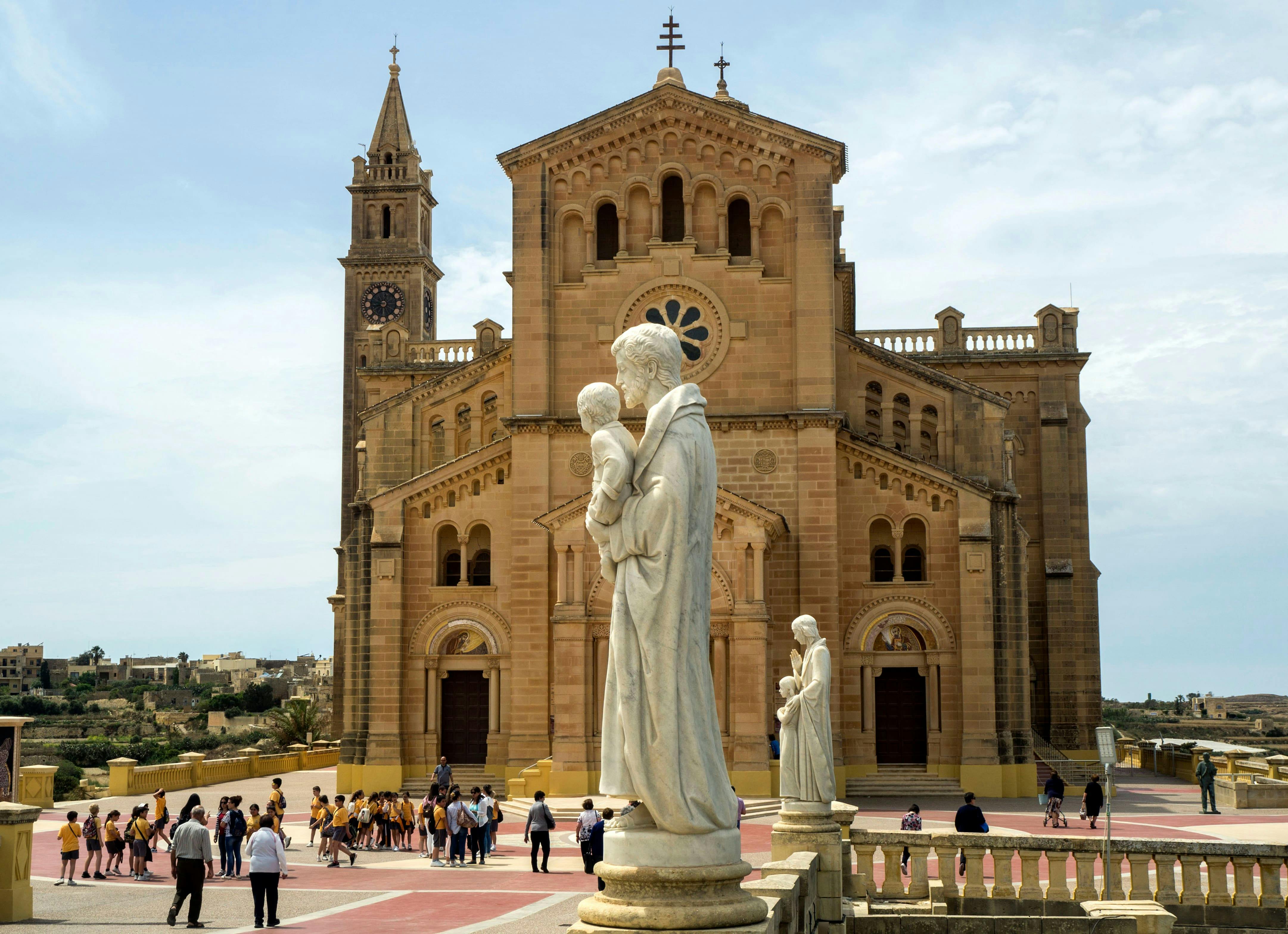 Gozo History, Food and Shopping Tour