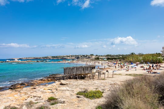 Excursión privada a Formentera con almuerzo junto a la playa
