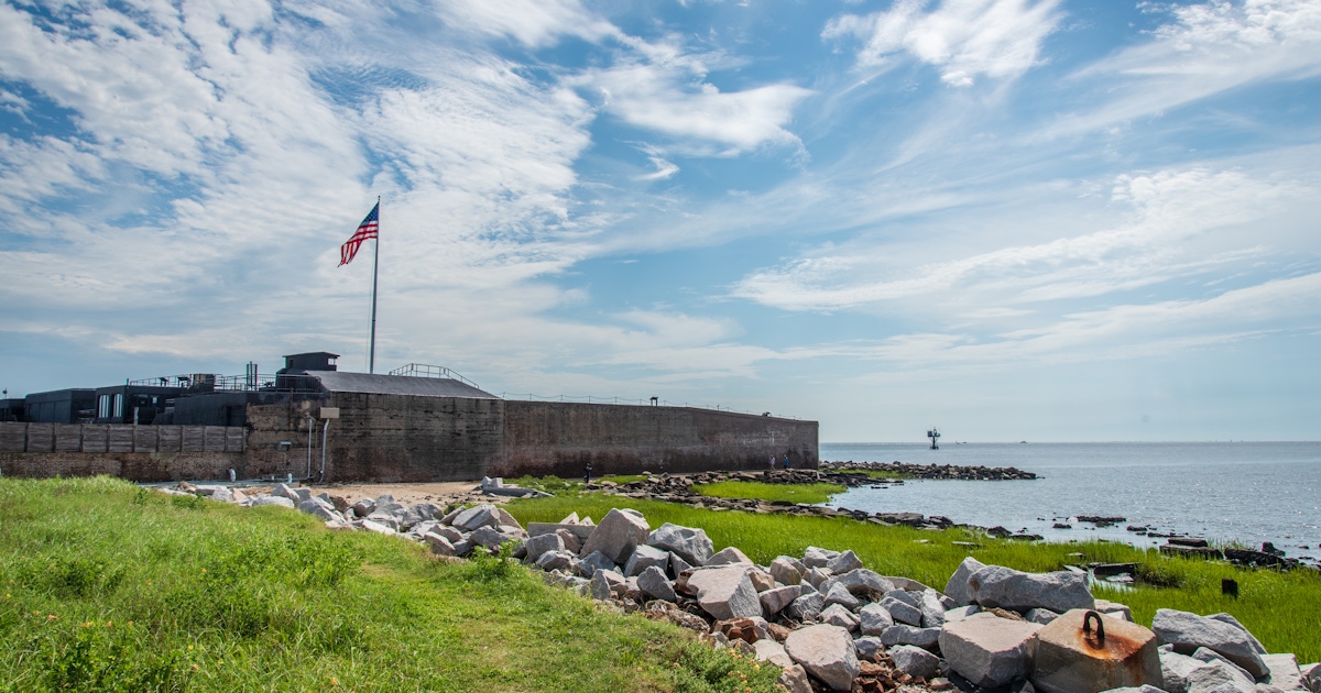 fort sumter tours from liberty square