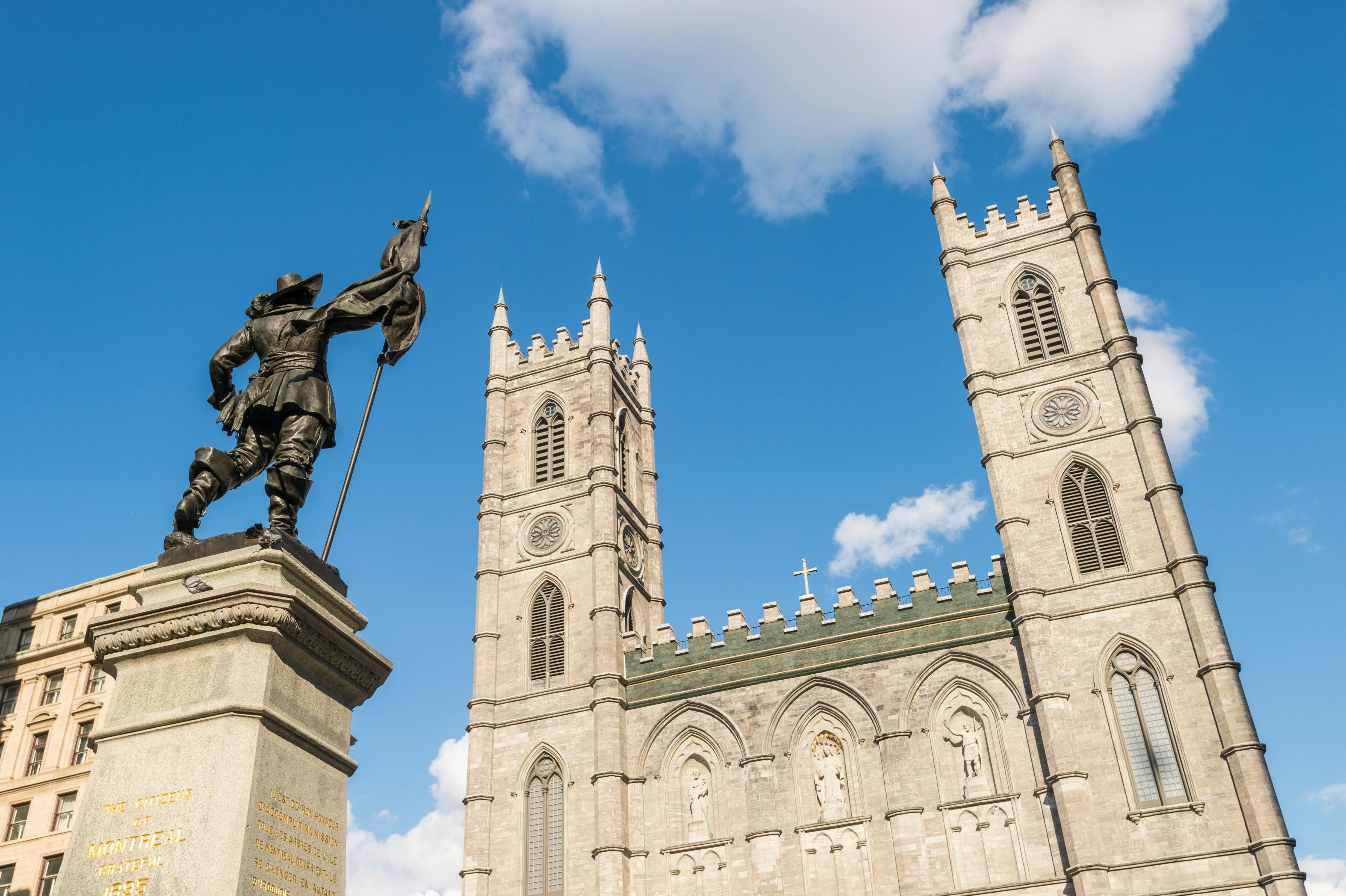 Tour a piedi semi-privato della Vecchia Montréal