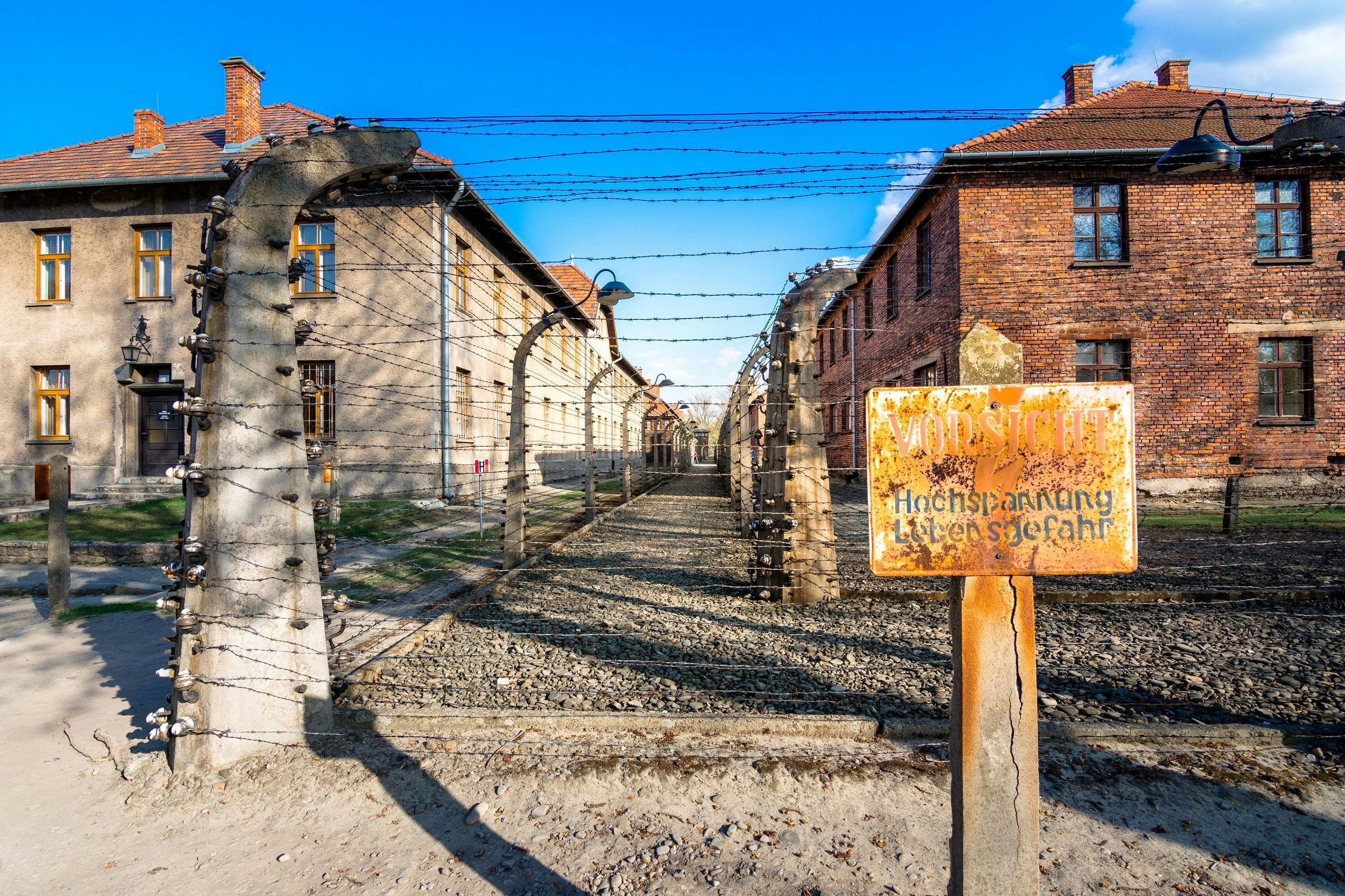 auschwitz guided tour or not