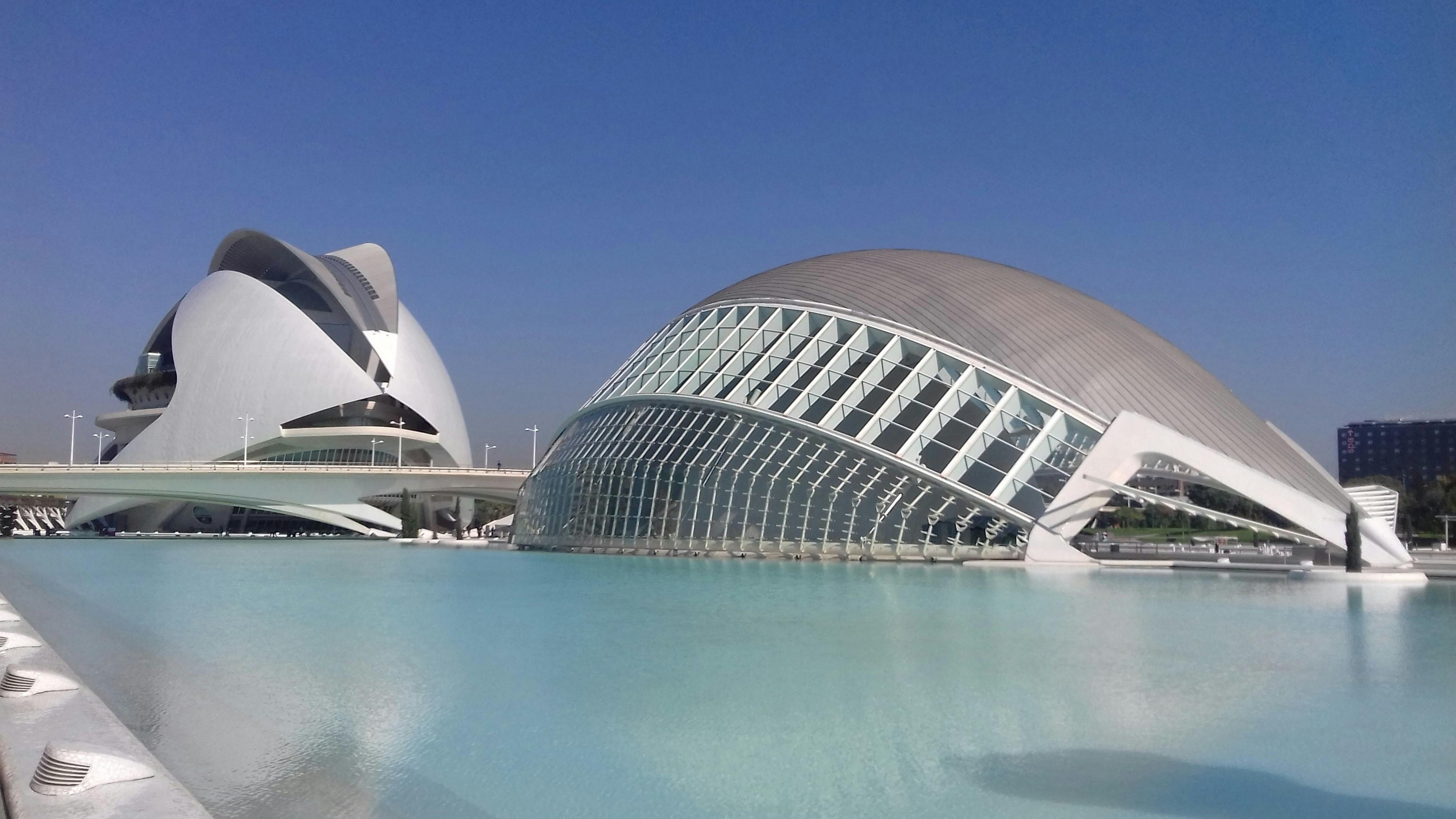 City of Arts and Sciences walking tour