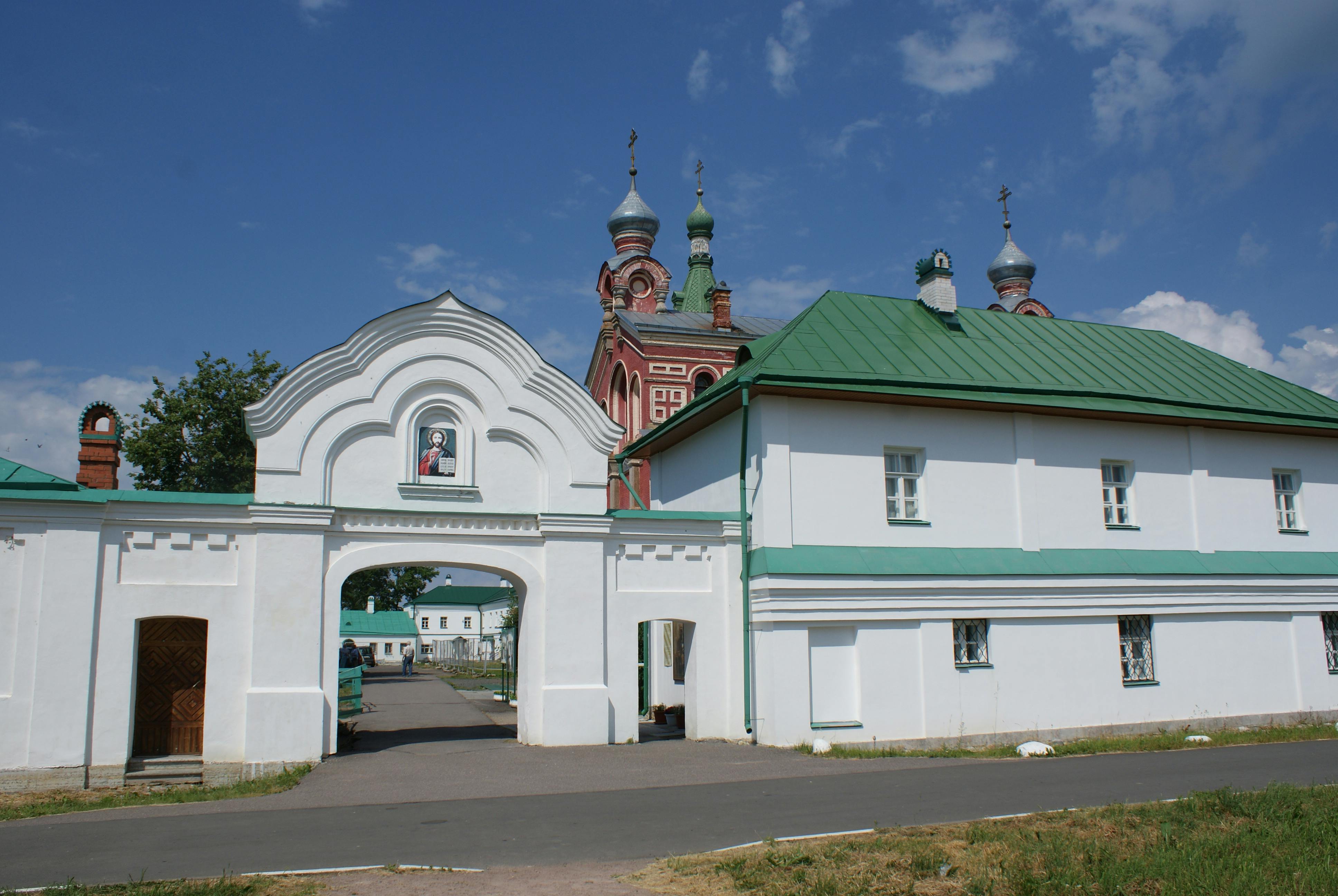 Экскурсия в старую ладогу из санкт петербурга. Экскурсия новая Ладога. Климентовская башня Старая Ладога. Старая Ладога экскурсия из Санкт-Петербурга. Старая Ладога достопримечательности.