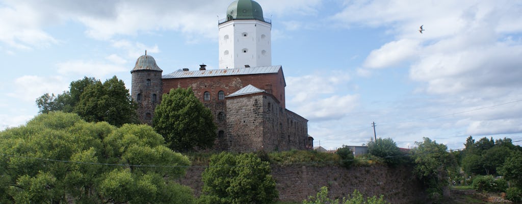 Visite de la ville médiévale de Vyborg au départ de Saint-Pétersbourg