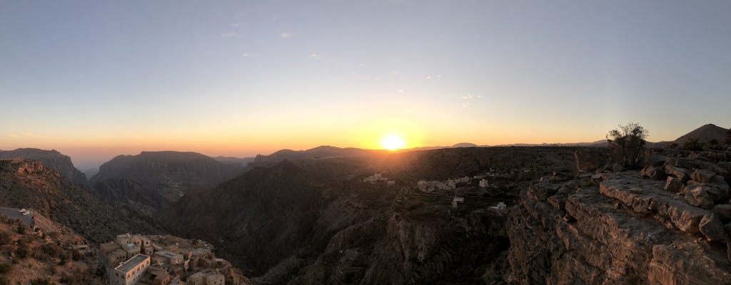 Excursão privada de dia inteiro a Nizwa e Grand Canyon