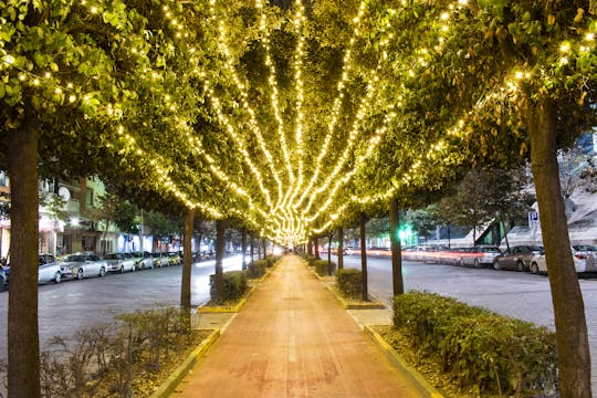 Magische Weihnachtstour in Tirana