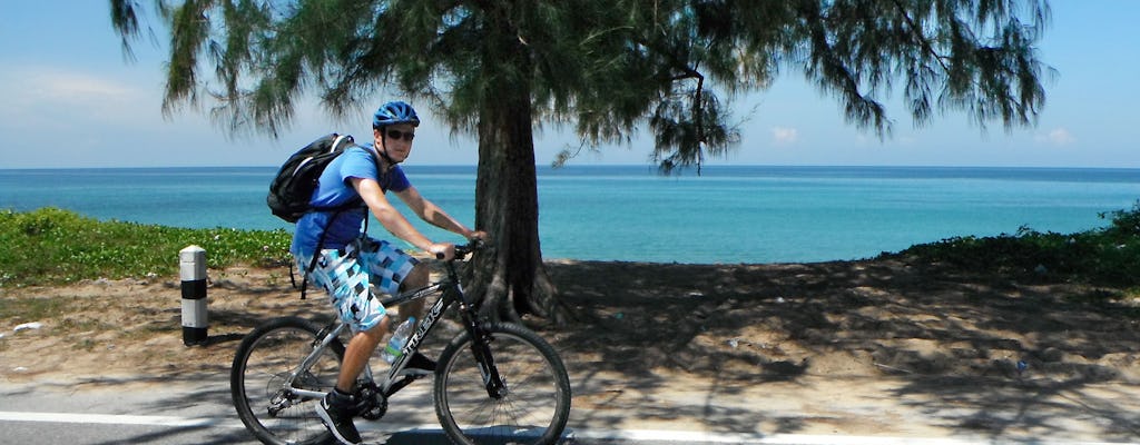 Excursion à vélo, tortues et cascades à Thai Muang