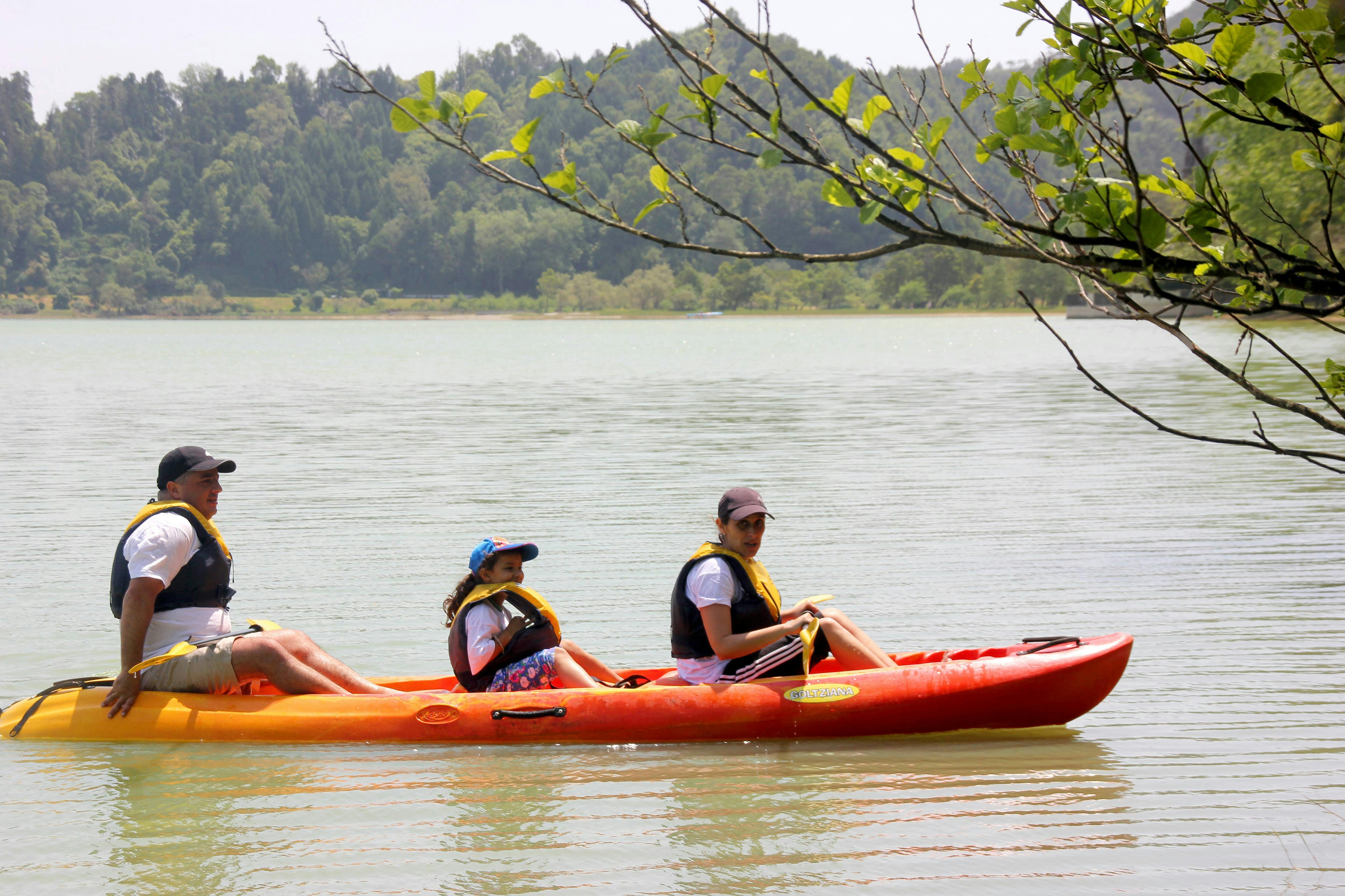 Lake Furnas Kayaking Experience Ticket