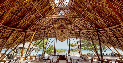 Half-Day Speedboat Tour to Banana Beach