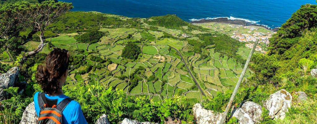 Visite à pied des quatre lacs de Flores