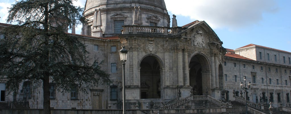 Visita a três templos pelo caminho de Santo Inácio de Vitória