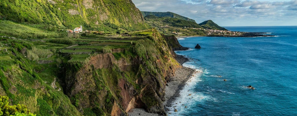Randonnée pédestre de Ponta Delgada à Fanais sur l'île de Flores