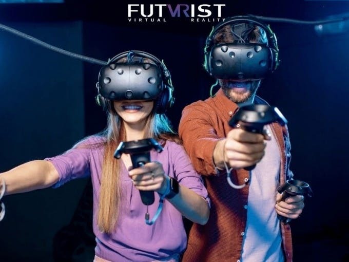 Sessione di gioco di realtà virtuale nell'arena di 30 minuti di roaming gratuito