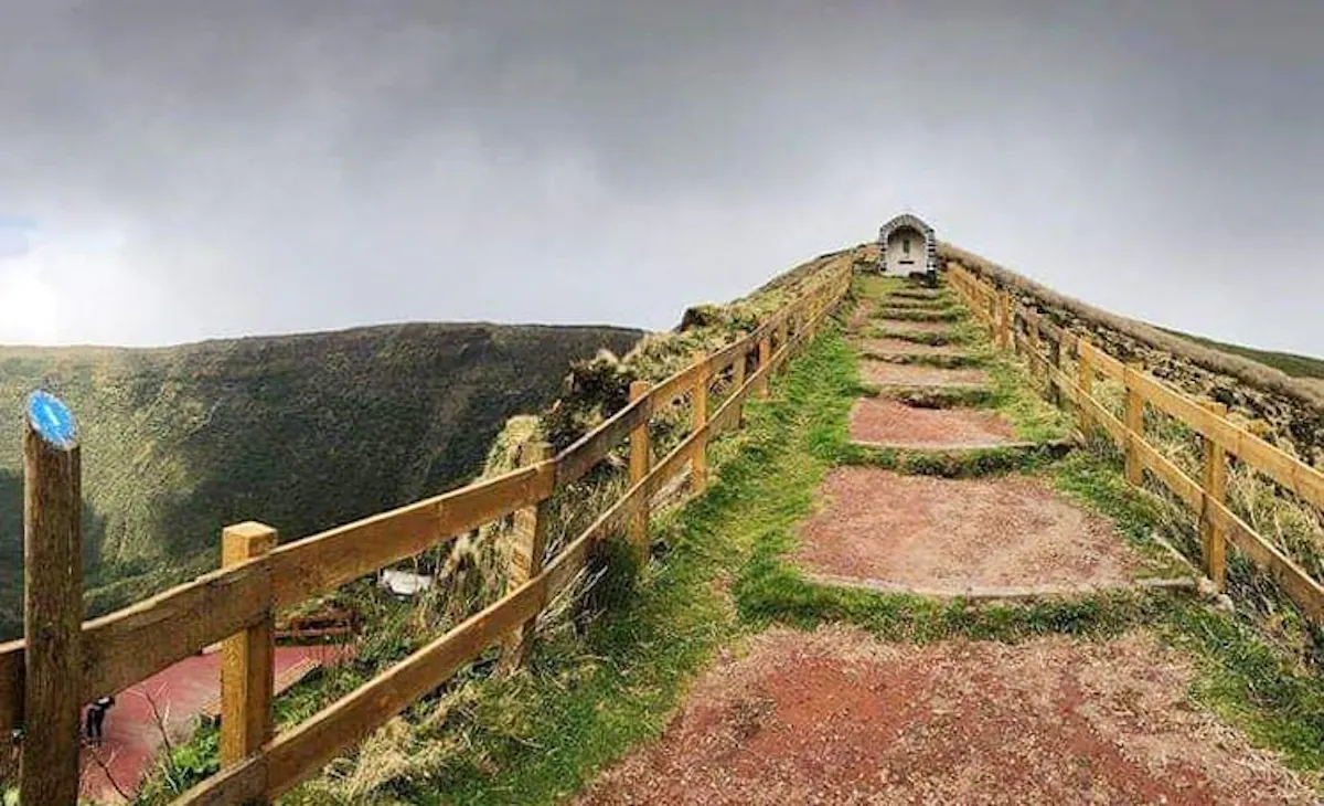 Half-Day 4x4 Tour in Faial