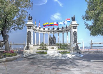 Recorrido por la ciudad de Guayaquil con visita al Parque Histórico