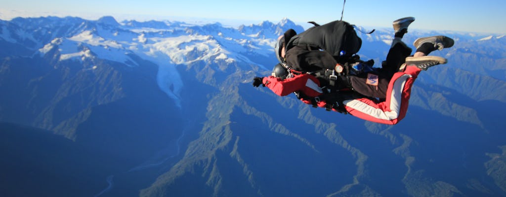 Skok spadochronowy w tandemie na wysokość 3000 metrów nad lodowcami Franz Josef i Fox