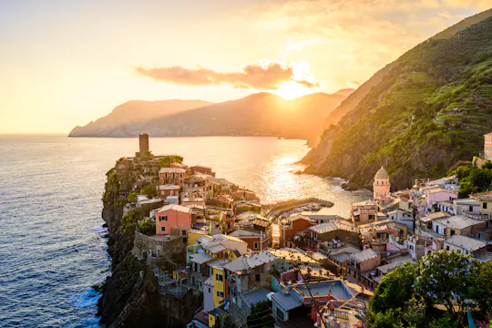 Kajaktour bei Sonnenuntergang mit typischem Aperitif ab Monterosso