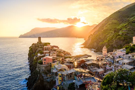 Sonnenuntergangskajaktour mit typischem Aperitif von Monterosso