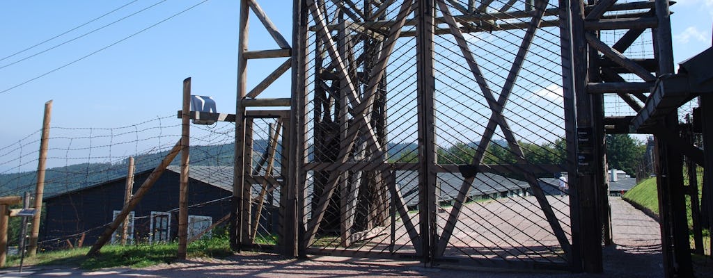 Privates Konzentrationslager Stutthof und Tour durch das Museum des Zweiten Weltkriegs mit Transport