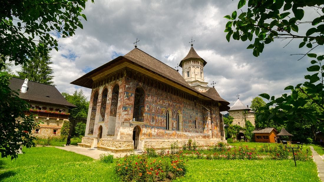 Private day trip to the UNESCO Painted Monasteries from Iasi