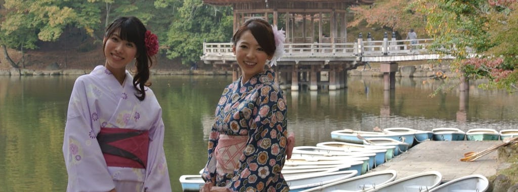 Tour a piedi in Kimono con una guida locale certificata