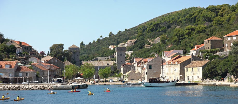 Paseo en barco por tres islas con almuerzo desde Dubrovnik