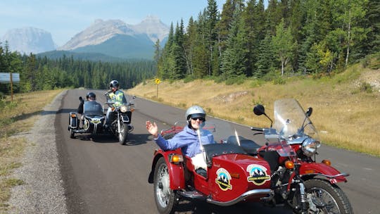 Vintage zijspan-motortour naar Kananaskis Country