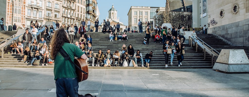 Tour privado em Bruxelas - joias escondidas e atrações principais com um local