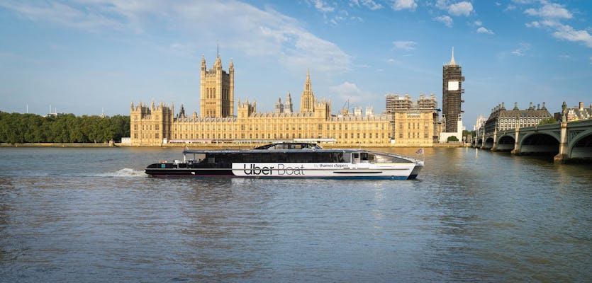 Rit met de IFS Cloud kabelbaan en hop-on-hop-off dagkaart voor de Uber Boat by Thames Clippers River Roamer