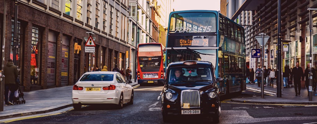 Passeio a pé privado personalizado em Liverpool com local