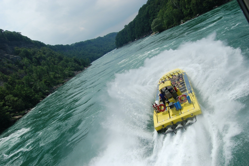 Niagara River Wet Jet boat tour with Canadian Departure musement
