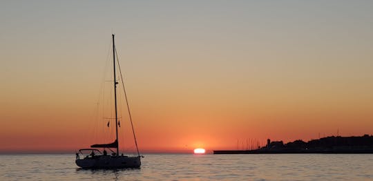 Cascais private sunset cruise