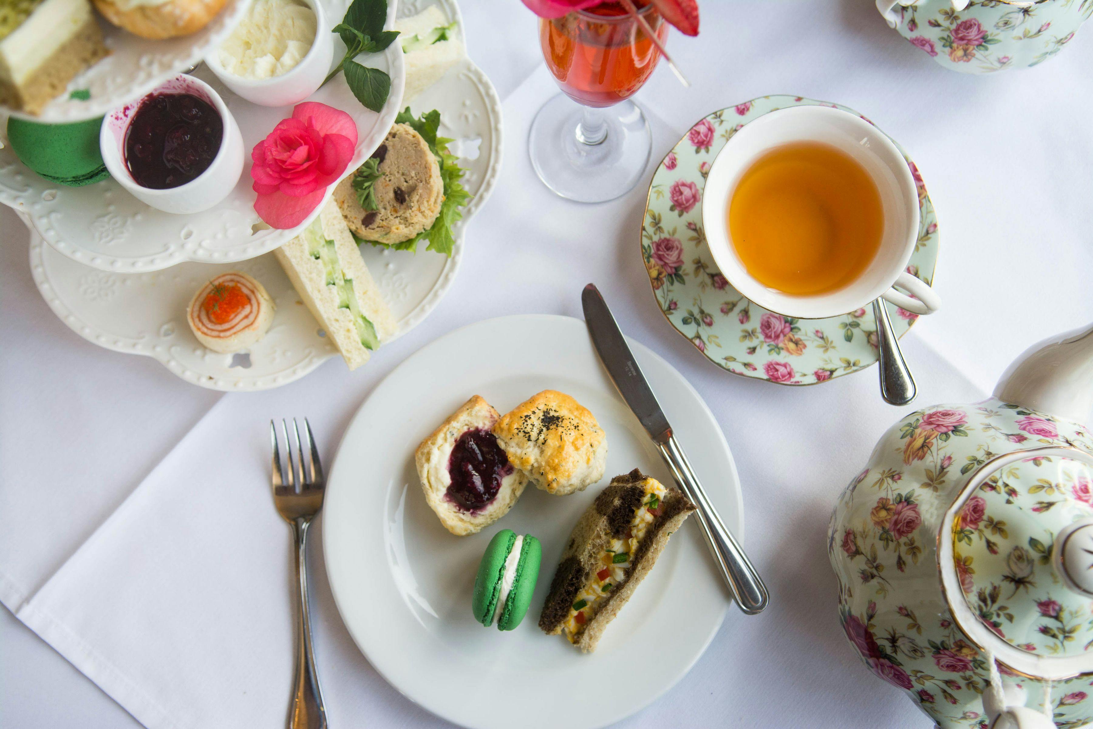 Victorian style afternoon tea at Pendray Inn & House Musement