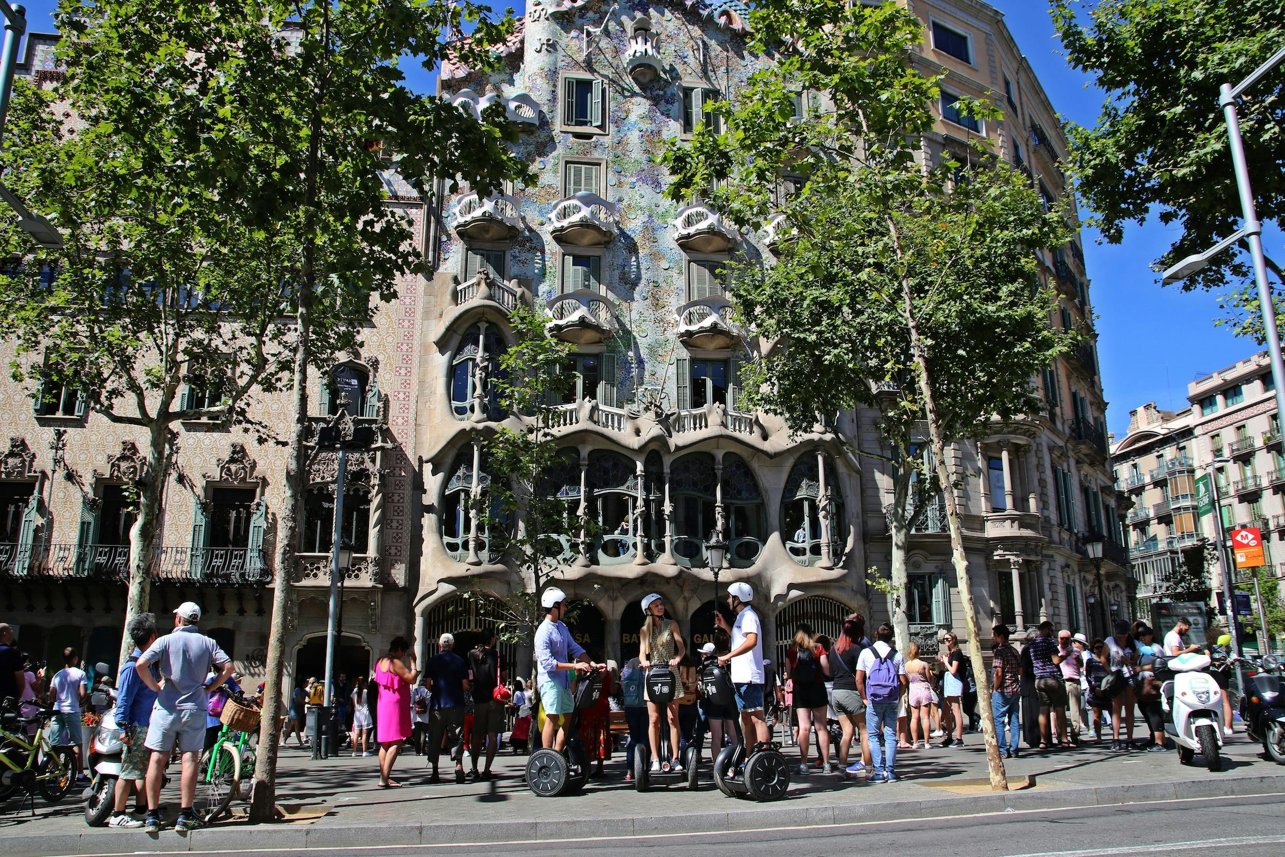 Wycieczka po Barcelonie Gaudíego segwayem ™