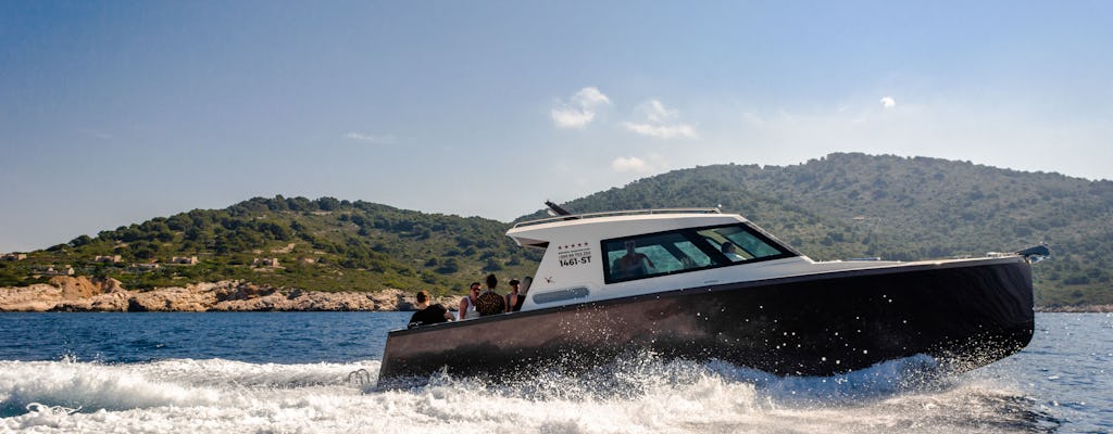 Visite de la grotte bleue et des îles au départ de Split sur un bateau de luxe