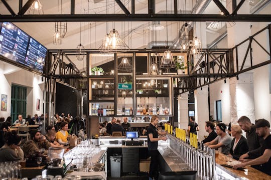 Tour de la cultura y la cervecería de la sauna de Tallin