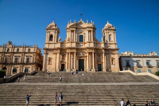 Noto Baroque e excursão do vinho de Siracusa